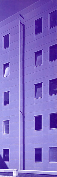  Los cambios de estilos arquitectónicos fueron siempre culturales. Hoy son materiales; únicamente los nuevos materiales nos permiten hacer nuevas arquitecturas.