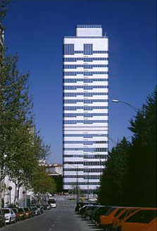 Torre Millenium en Sabadell, Joan Roig y Enric Batlle.